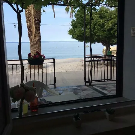 Apartment Sobe Bakota *